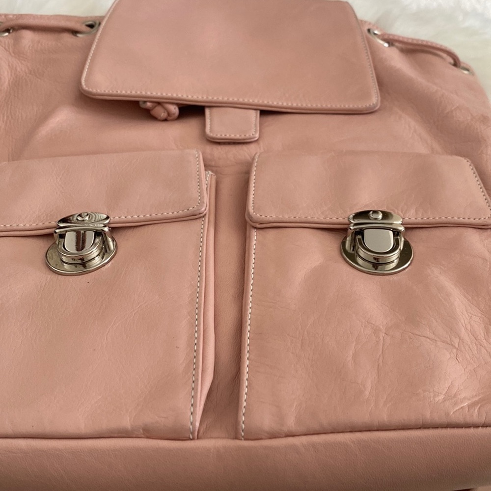 Backpack - Picture 2 of 8